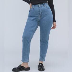 The Curvy Cheeky® Jean (28.5" Inseam)